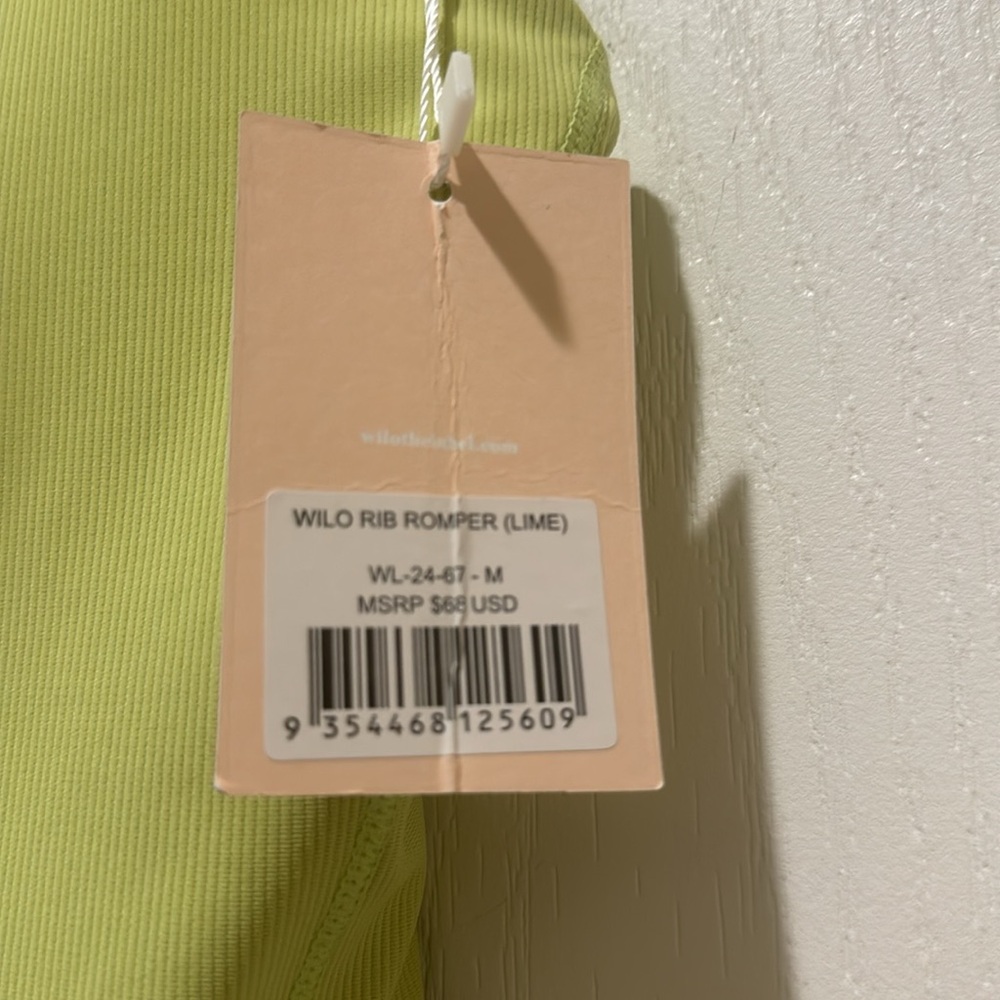 WILO THE LABEL-NWT-Lime Green Jumpsuit. Size Medium. - Picture 4 of 8